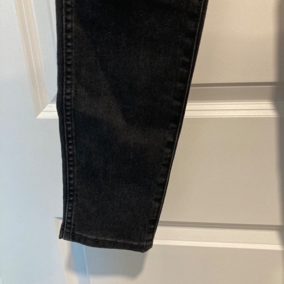 Madewell 10" High-Rise Skinny Faded Black Jeans - Picture 4 of 8